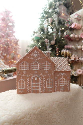 Style 3 Brown Gingerbread House - PRE ORDER (7215567011906)