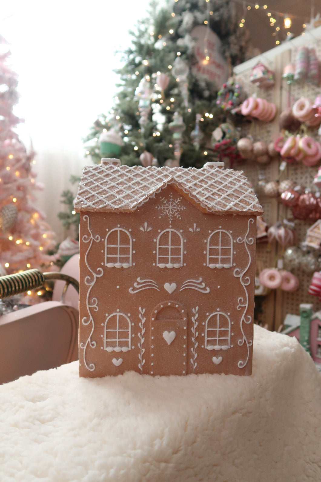 Style 1 Brown Gingerbread House - PRE ORDER (7215566716994)