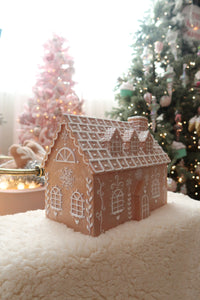 Style 2 Brown Gingerbread House - PRE ORDER (7215566913602)