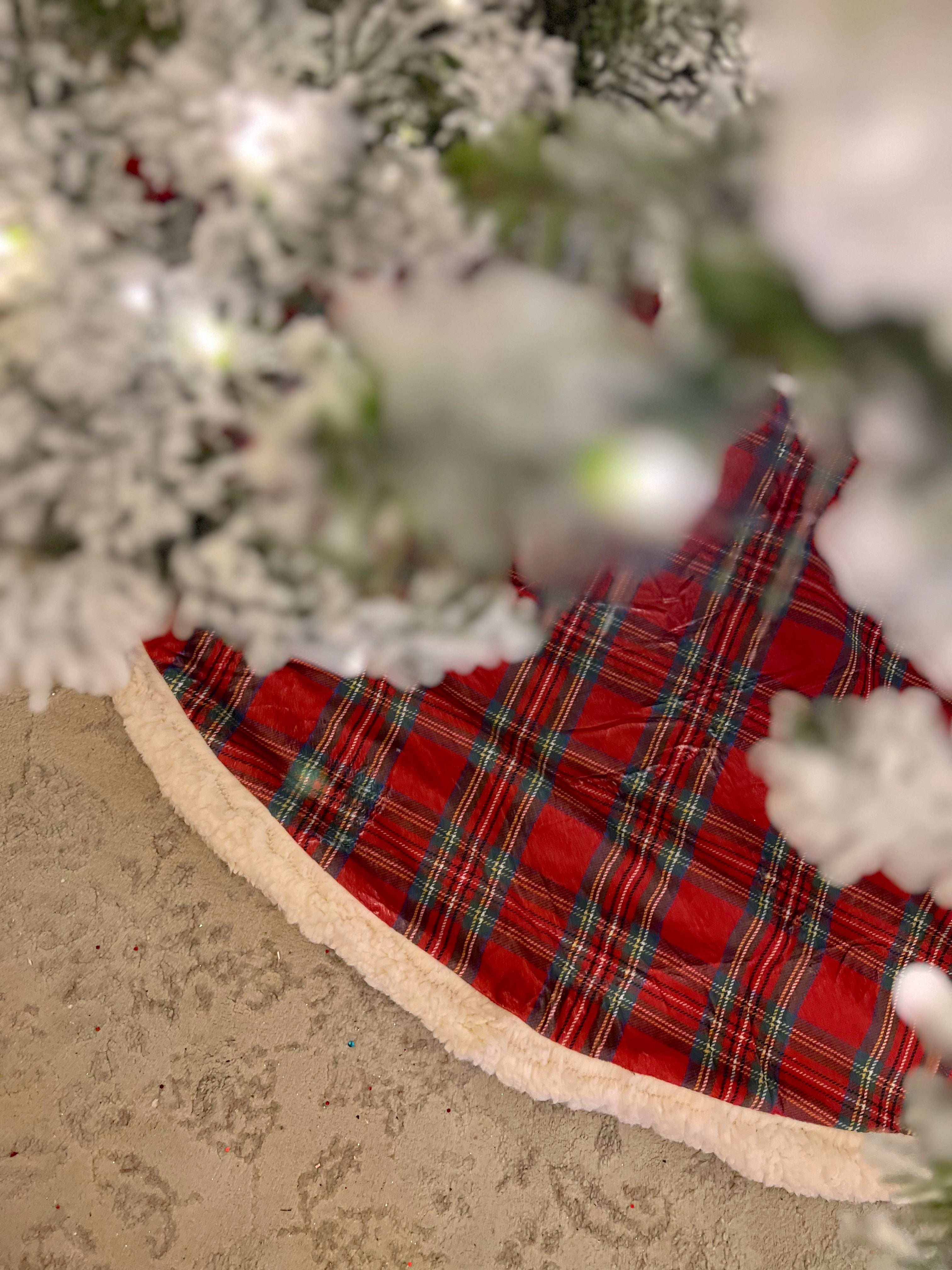 Christmas tree skirt red plaid hotsell