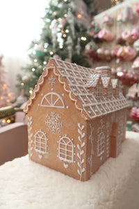 Style 2 Brown Gingerbread House - PRE ORDER (7215566913602)