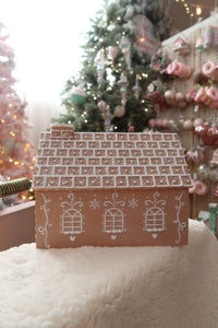 Style 2 Brown Gingerbread House - PRE ORDER (7215566913602)