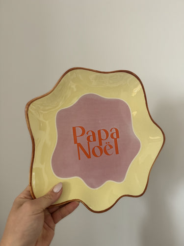 SECONDS SALE - Pere Noel Plate (7348343472194)