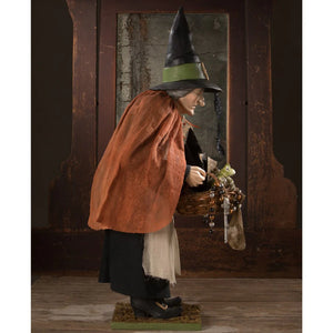 TD0066 - Brewhilda Peddler Witch (7260359131202)