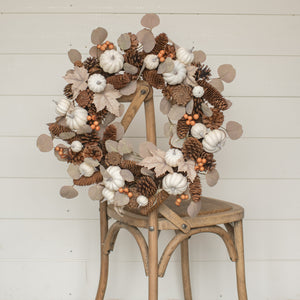 G201525 - 20" Eucalyptus, Pumpkin & Cone Wreath (6864042557506)